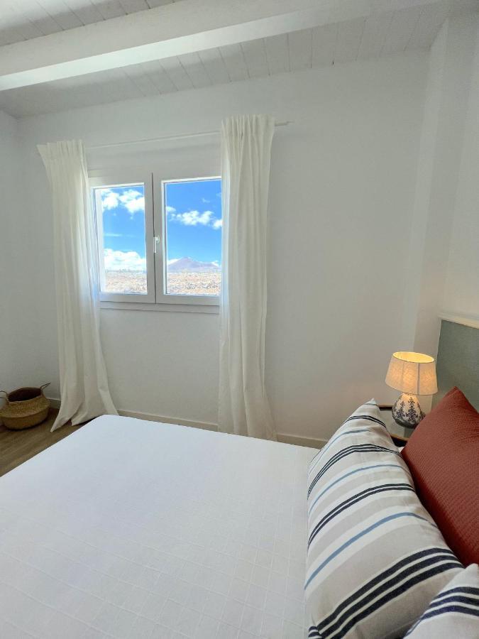Casahost Villa Dolce Vita Costa Teguise Exterior photo